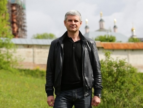 Брянская "РОДИНА" поздравляет Романа Лобзина с Днем рождения