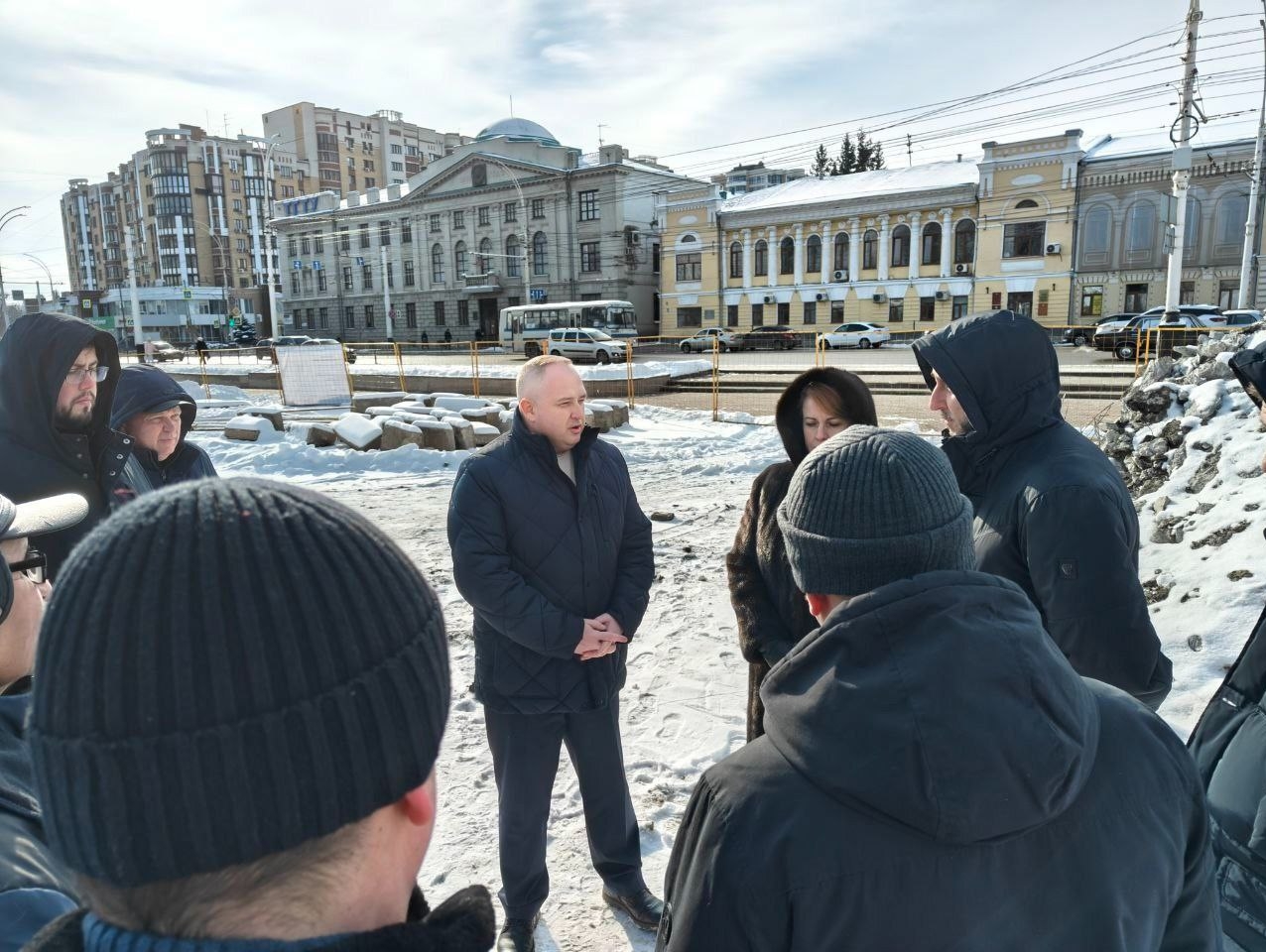 Максим Косенков проверил ход реставрации памятника Зое Космодемьянской