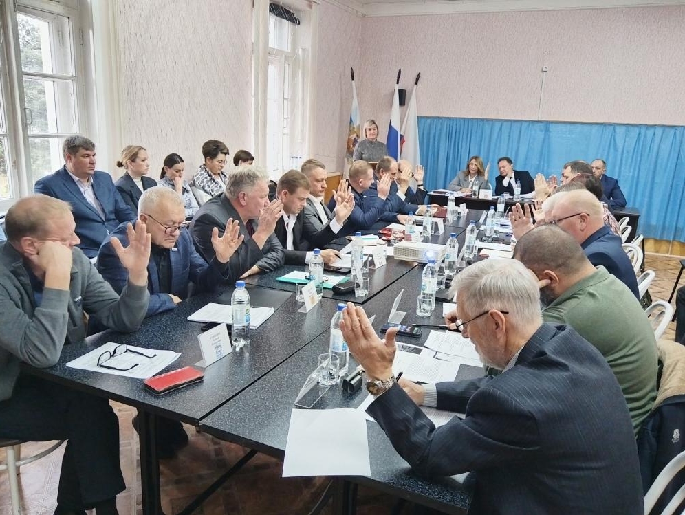 Павел Пронин принял участие в выездном заседании Собрания депутатов Котласа