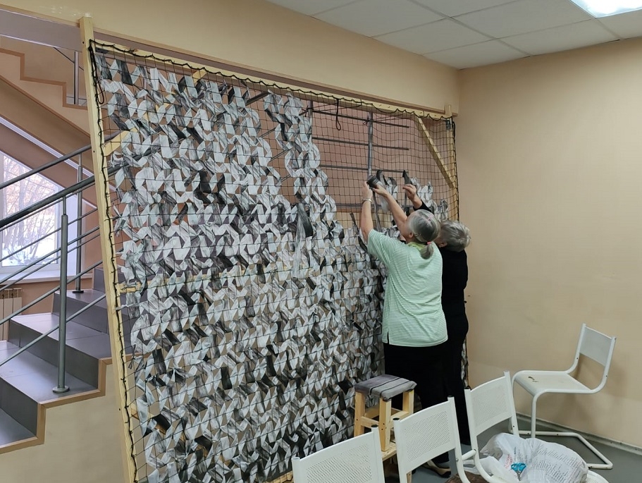 Ткань для масксетей передана Клубом избирателей Вячеслава Илюхина волонтерам