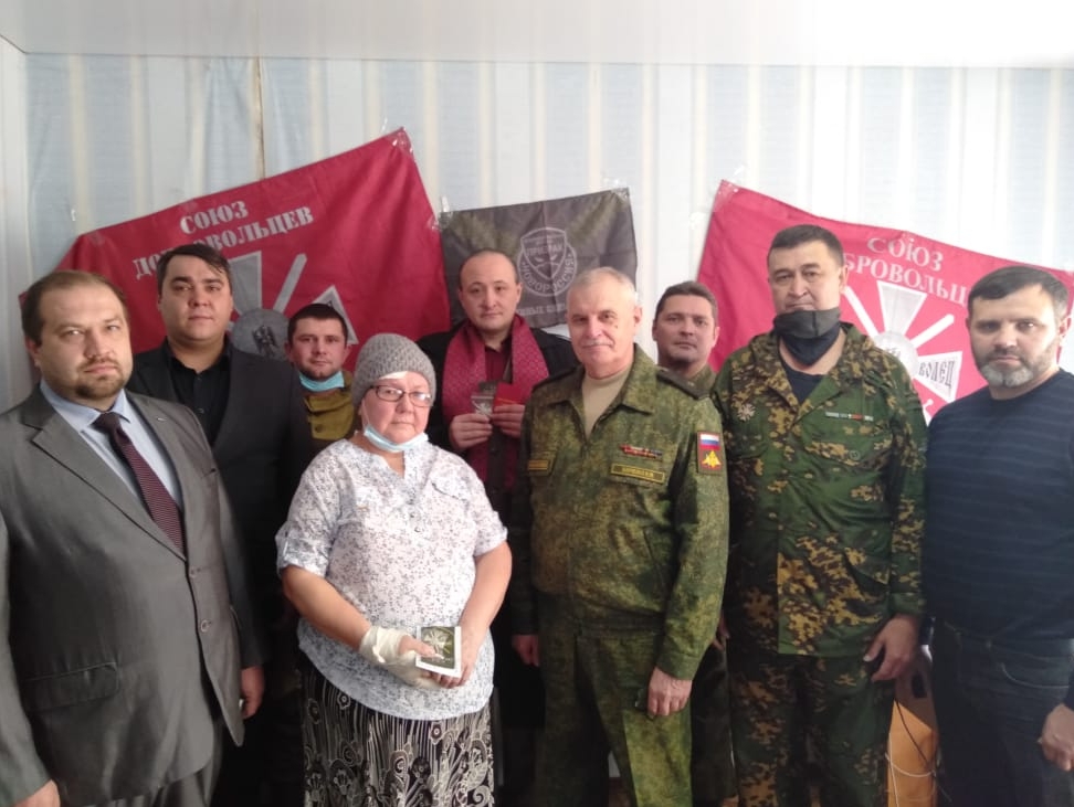 Арсений Маслов принял участие в награждении героев Донбасса