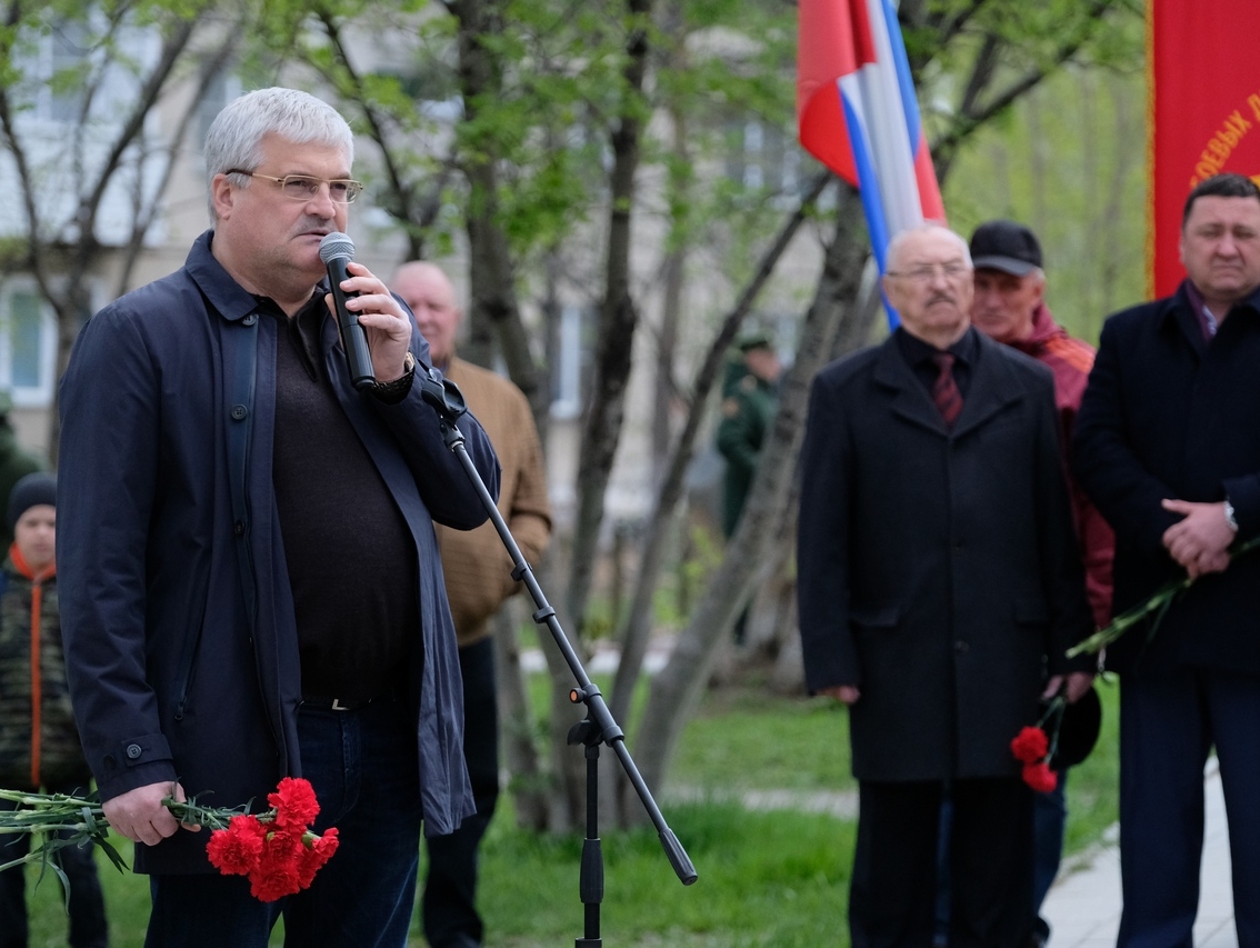 Вячеслав Илюхин принял участие в митинге памяти Героя Российской Федерации Сергея Амосова