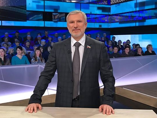 Журавлев: Зеленскому нечего предложить народу Украины, кроме как единения