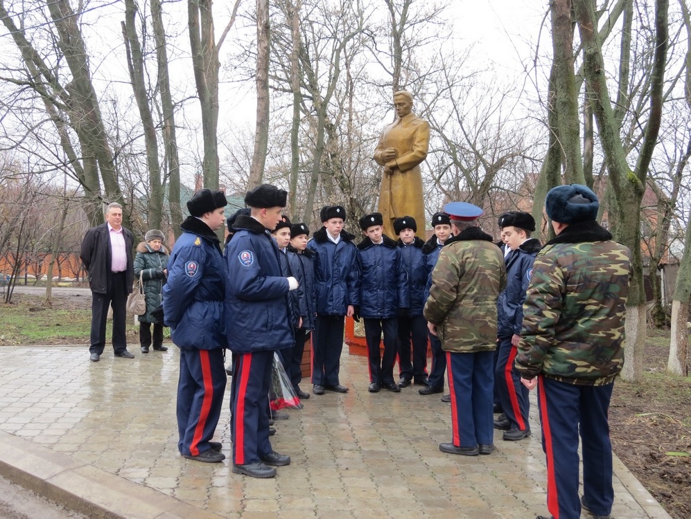 Партия "РОДИНА" почтила память бойцов, павших при освобождении Новочеркасска от немцев