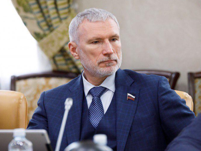 Журавлев: Если все дорожает, пусть тогда дорожает и стоимость труда россиян