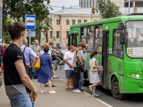 ЯРОСЛАВЦЕВ ИСПЫТЫВАЮТ НА ПРОЧНОСТЬ ТРАНСПОРТНОЙ РЕФОРМОЙ