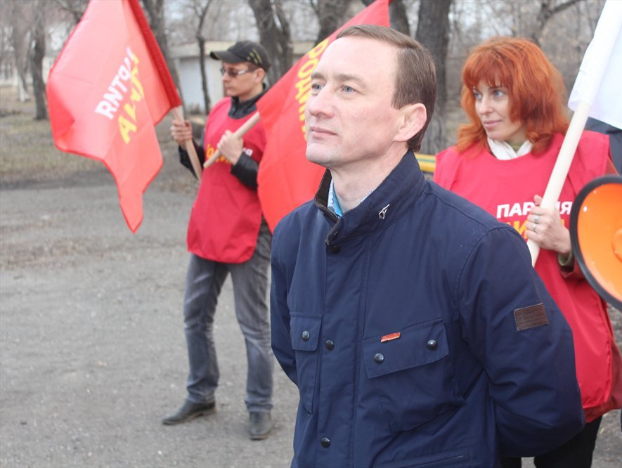 Шамсутдинов поздравил ветеранов с Днём Победы