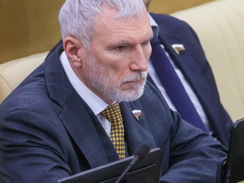 Журавлев – РИА Новости: Санитарный кордон от НАТО должен стоять в районе Берлина