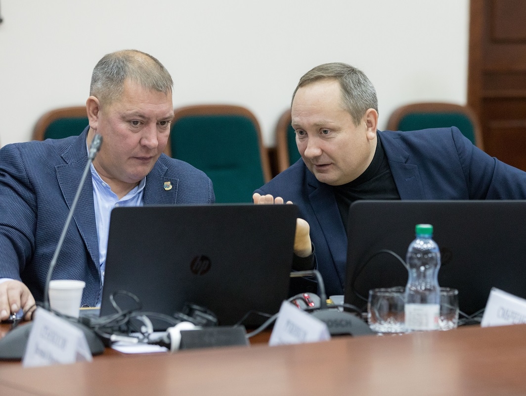 Андрей Ружников обсудил вопросы к очередной сессии Собрания депутатов НАО