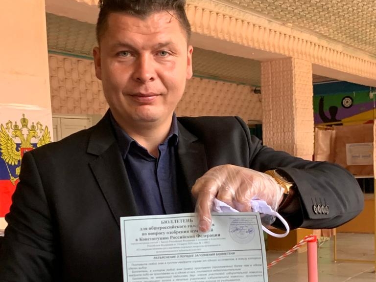 Федор Лугинин проголосовал за президентские поправки в Конституцию