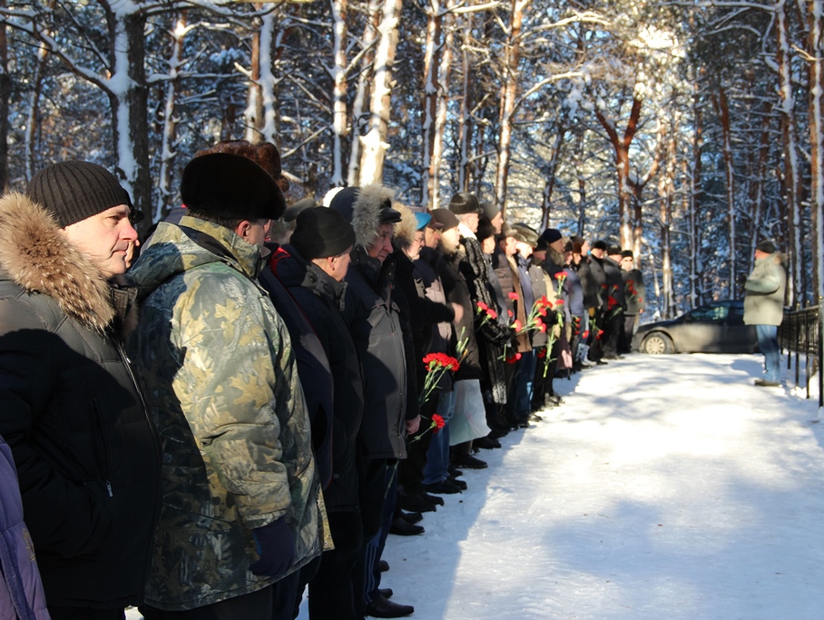 Самарские партийцы помянули героев афганской войны