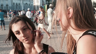 "РОДИНА" организовала акцию "Флаг России на твоем балконе" в Евпатории