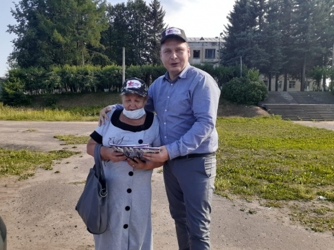 ЖИТЕЛИ КИРОВСКОЙ ОБЛАСТИ БЛАГОДАРЯТ "РОДИНУ" ЗА ТО, ЧТО ПАРТИЯ ЧТИТ ТРАДИЦИИ