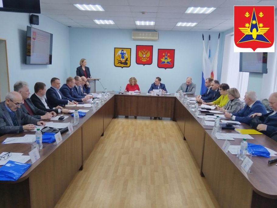 Павел Пронин принял участие в первой сессии Совета Котласа в 2025 году