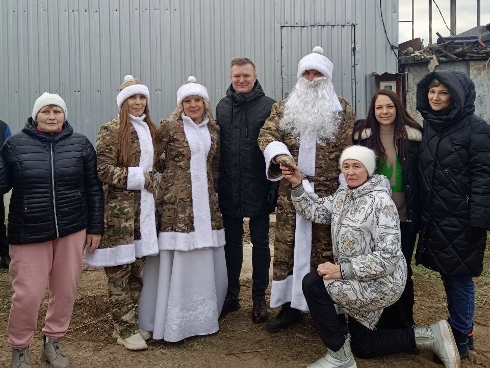 ВЛАДИМИР СУХАРЕВ ПРИНЯЛ УЧАСТИЕ В ОТПРАВКЕ НОВОГОДНЕГО ГУМАНИТАРНОГО ГРУЗА В ЗОНУ СВО
