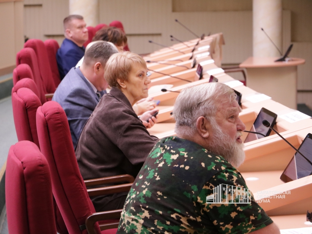 Александр Ванцов принял участие в заседании комитета Саратовской областной Думы по информационной политике