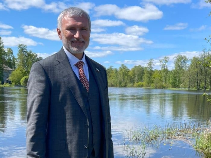 Алексей Журавлев: Клоун - символ Макдональдса - очень к лицу киевскому режиму