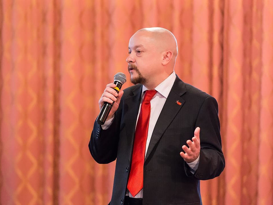 Бирюков прокомментировал в "СП" разделение властей в борьбе с коронавирусом