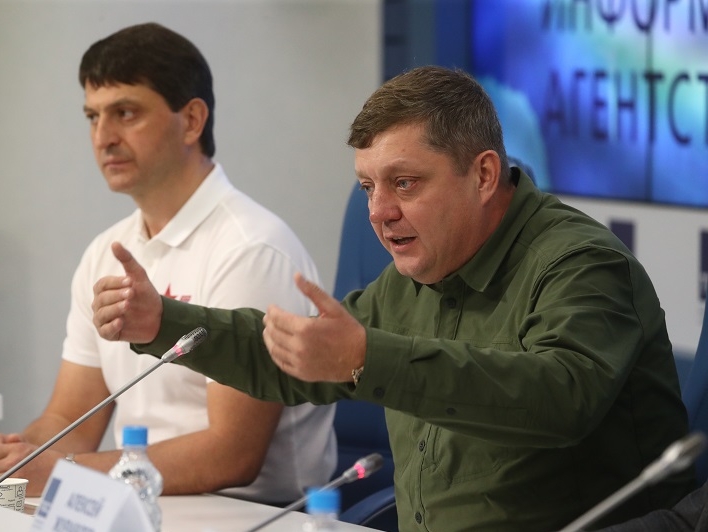Олег Пахолков: Смерть Навального выгодна только для производителей оружия в США