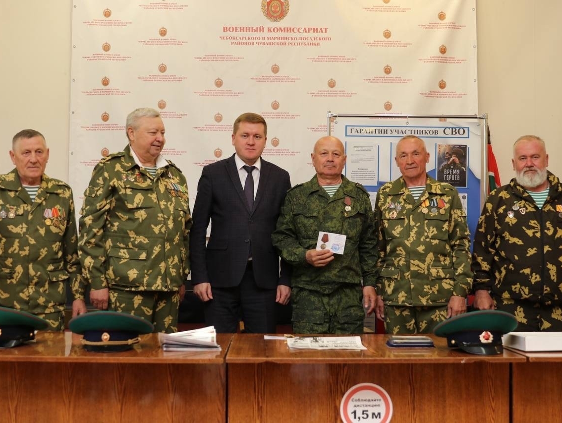 Владимир Михайлов поздравил ветеранов пограничных войск с Днём пограничника