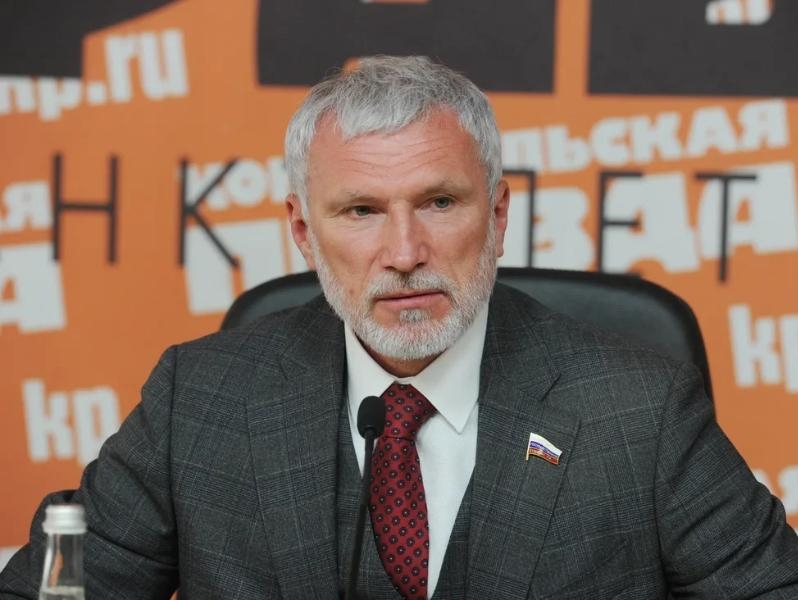 Журавлев об обстрелах Донецка: НАТО дало пистолет сумасшедшему маньяку-убийце