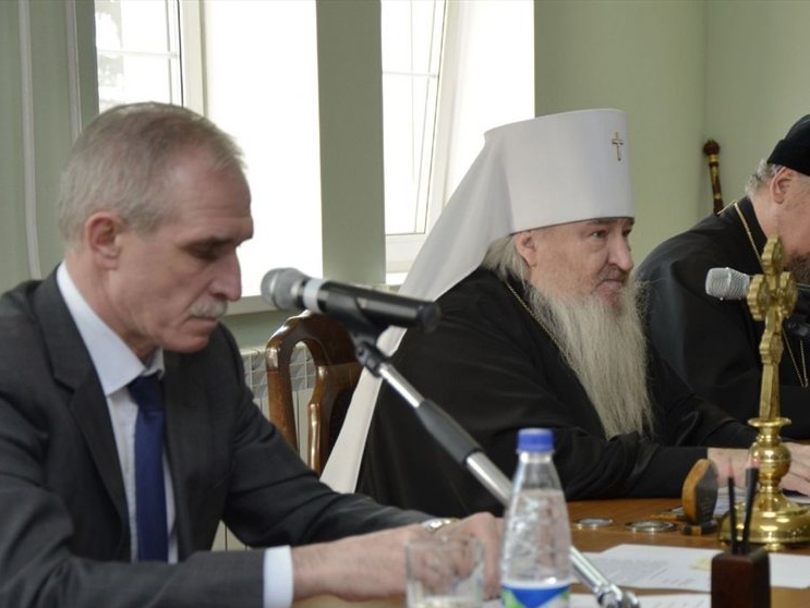 Партийцы провели встречу с митрополитом Сибирским и Новоспасским