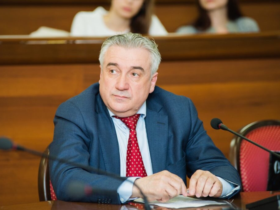 Любомир Радинович прокомментировал решение Гаагского трибунала о пожизненном заключении Радована Караджича