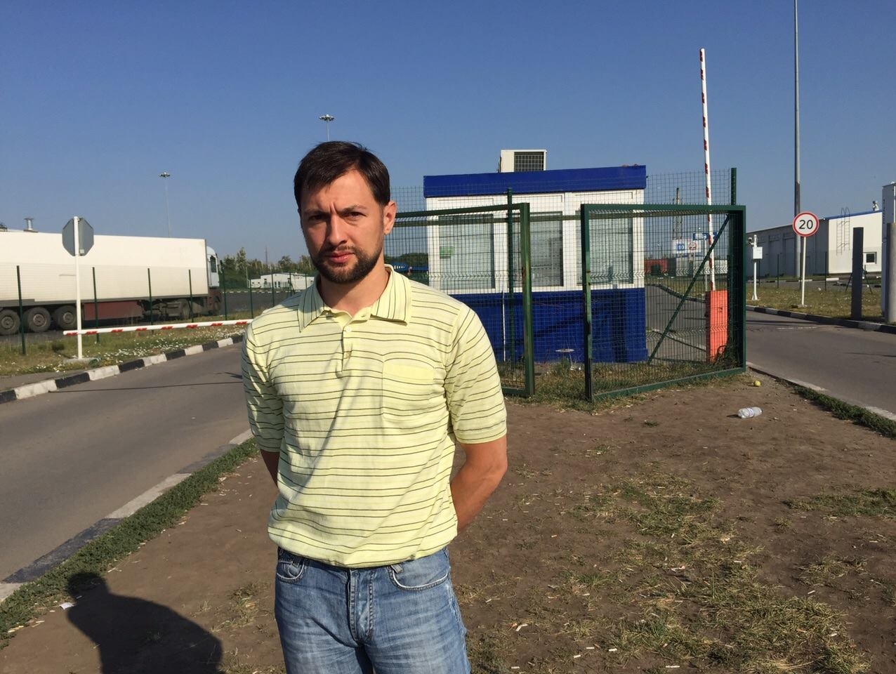 Николай Ханин получил награду за помощь Новороссии