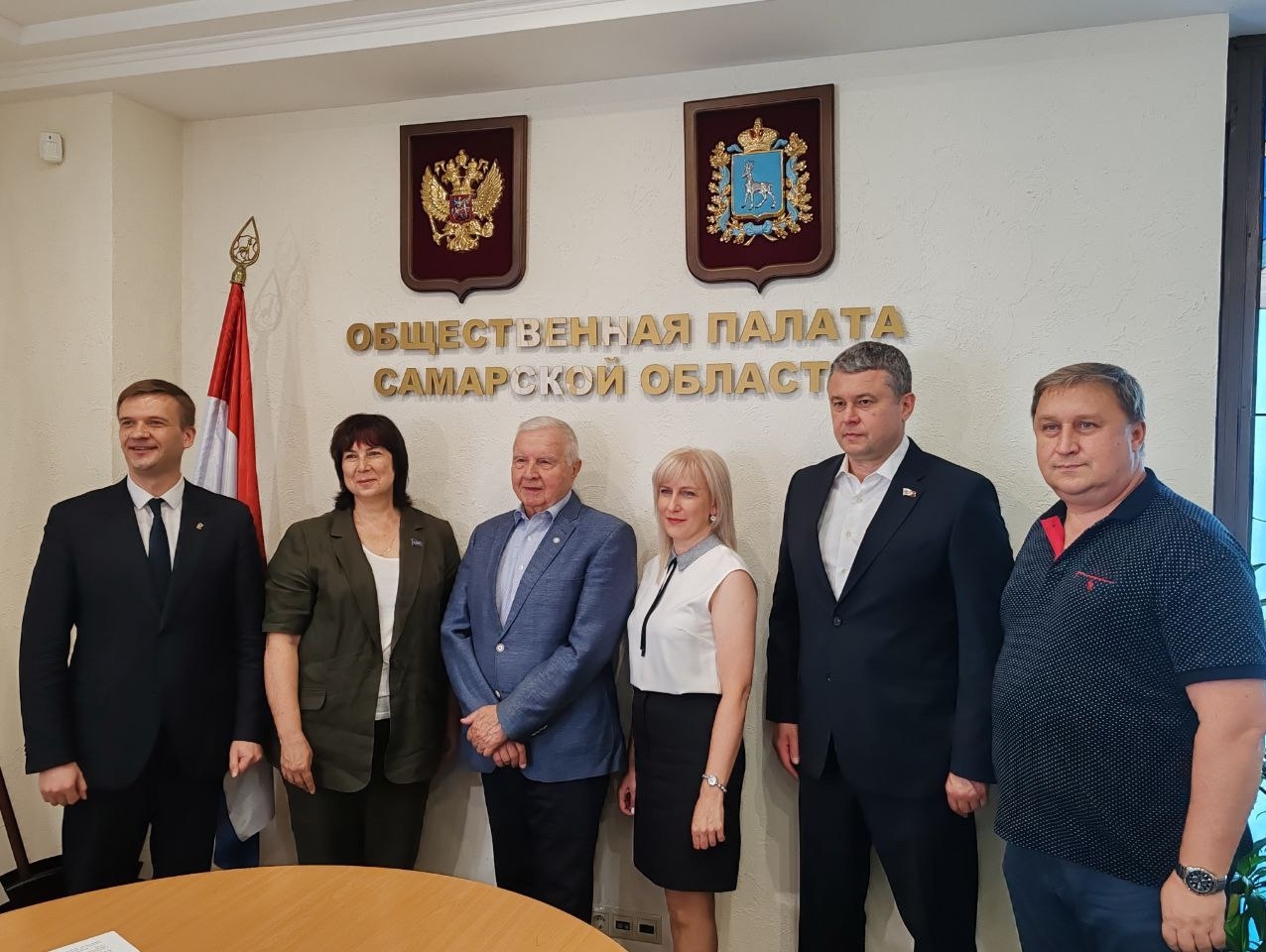 Валерий Барсук подписал Соглашение с Общественной палатой Самарской области