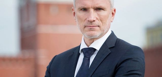 Лидер "РОДИНЫ" предложил лишить диппредставительства права выдавать гражданство