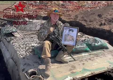 Алексей Журавлев провел свой «Бессмертный полк» на линии фронта