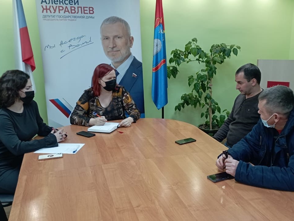 В приемной Алексея Журавлева в поселке Строитель прошел выездной прием граждан