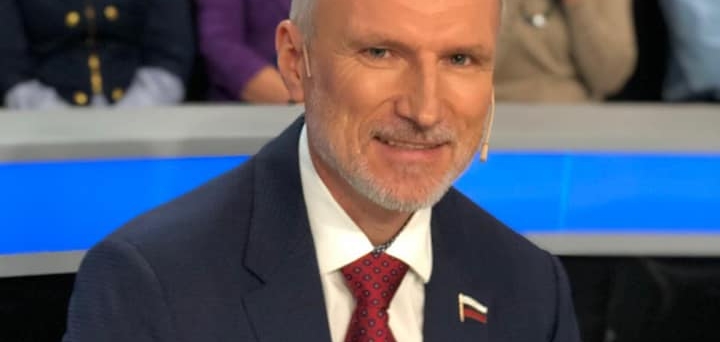 Журавлев предлагает ужесточить ответственность игнорирующим депутатские запросы