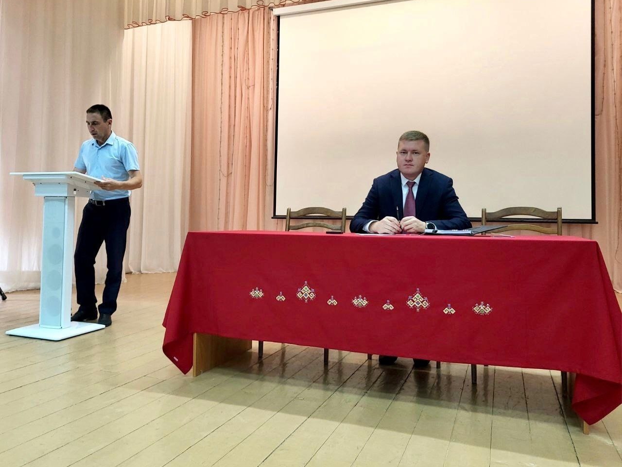 Владимир Михайлов: В Чебоксарском округе в 2024 году запланирована реализация 171 проекта на 402,3 млн. рублей