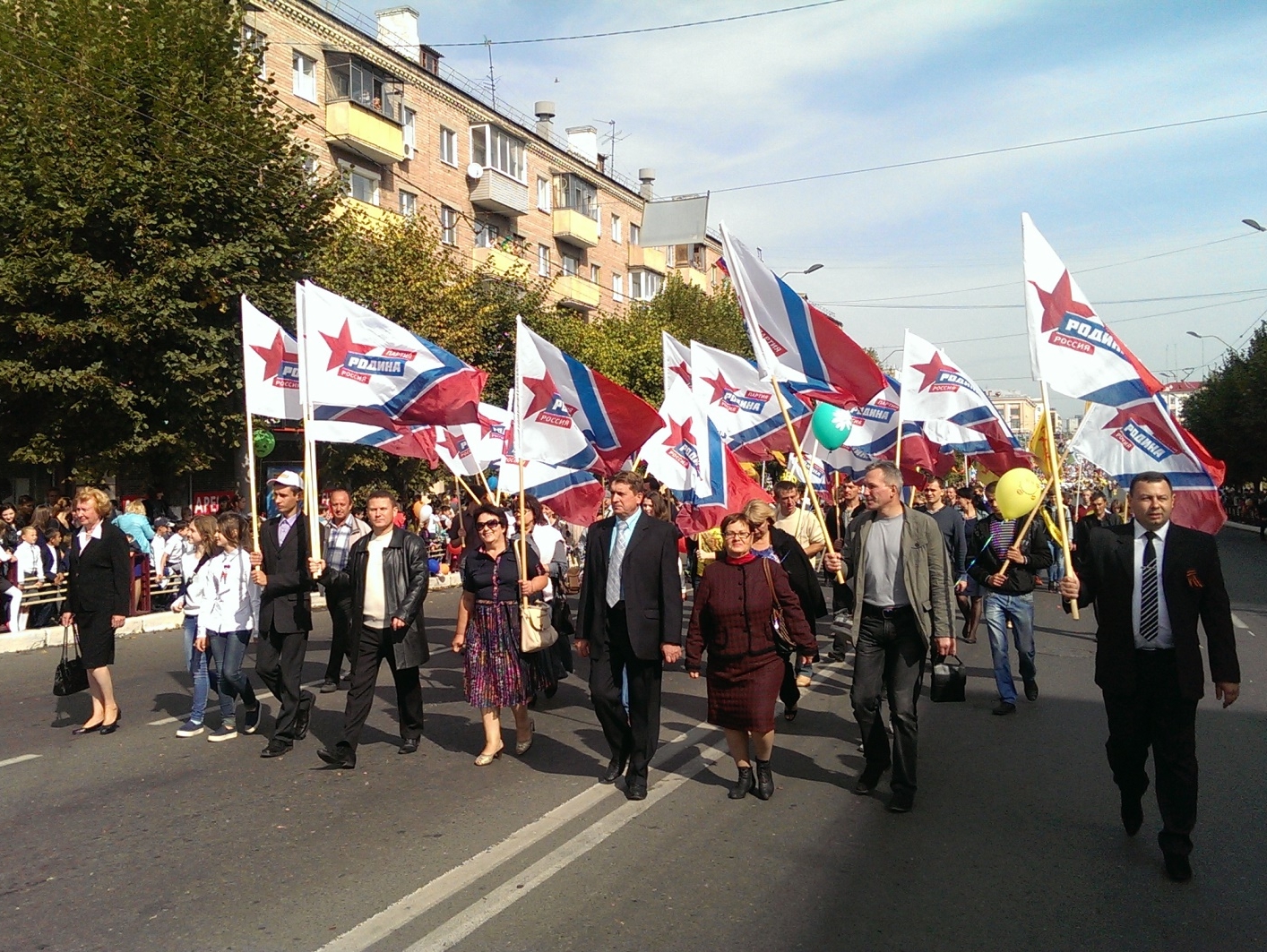 Соратники приняли участие в параде в Брянске