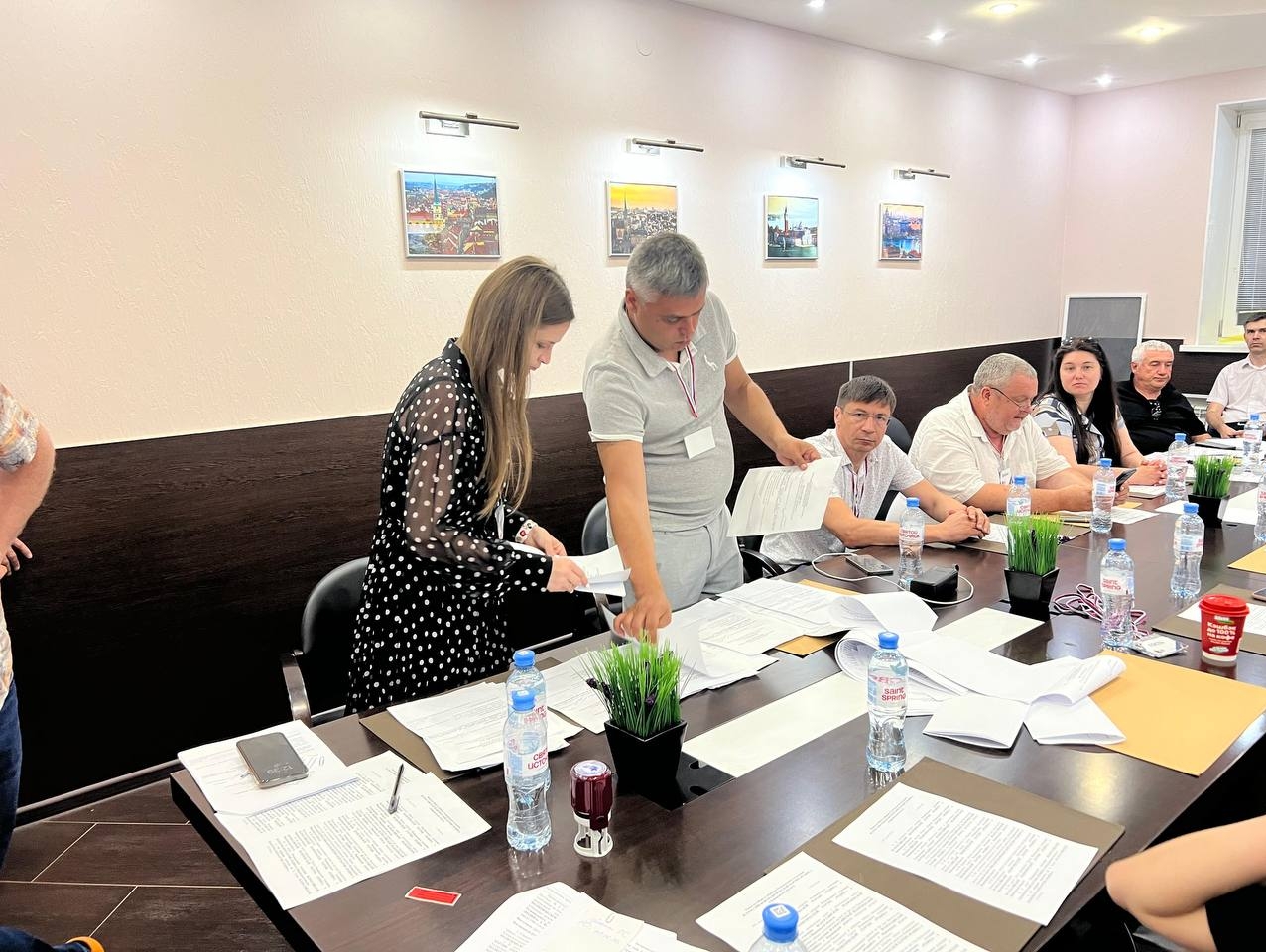 Воронежские партийцы провели общее собрание реготделения
