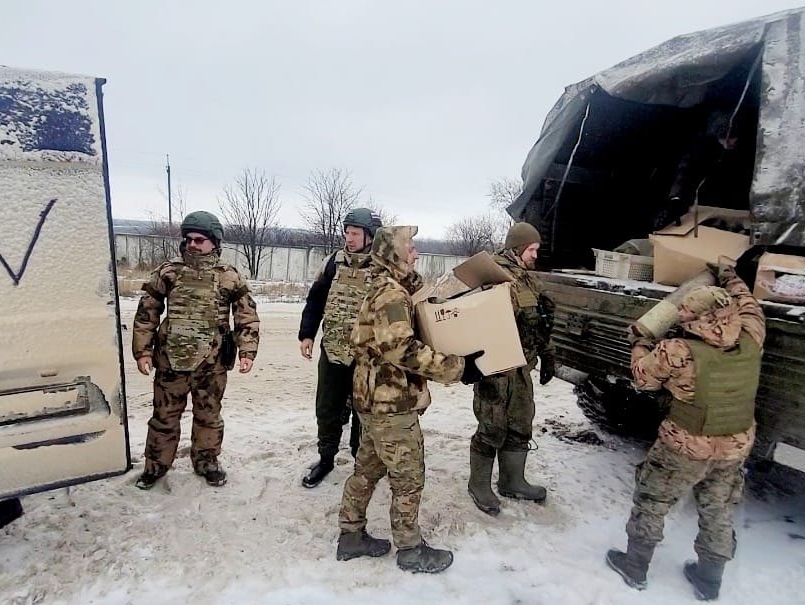 Команда партии "РОДИНА" доставила гуманитарный груз в зону проведения СВО