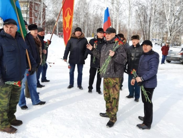 В Новосибирске прошла памятная акция с участием ветеранов боевых действий в Афганистане