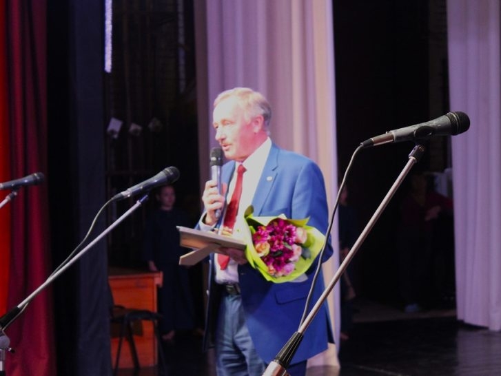 Леонид Рыбин приветствовал ветеранов БАМа