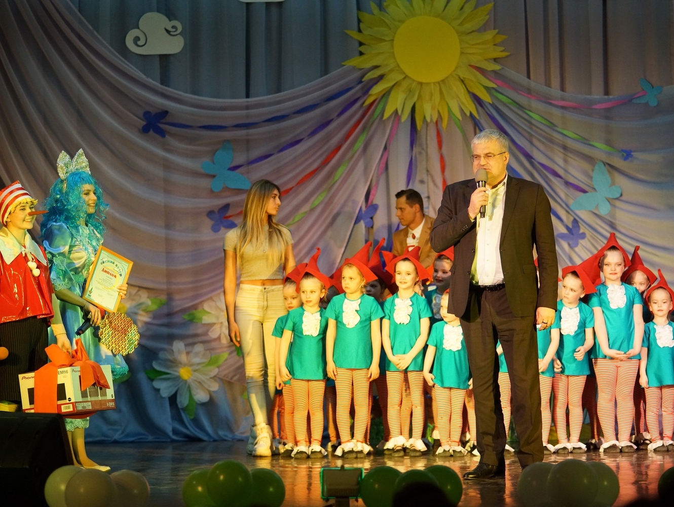 Новосибирская "РОДИНА" поддерживает юные таланты