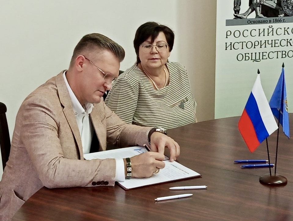 Владимир Сухарев принял участие в церемонии подписания Соглашения «За честные выборы»