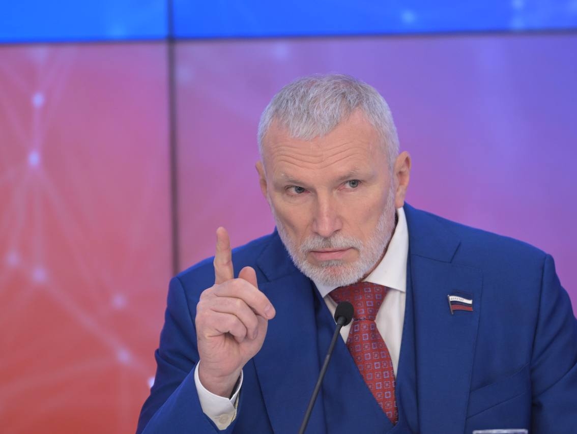 Алексей Журавлев: Европейские миротворцы будут мешать Киеву воровать