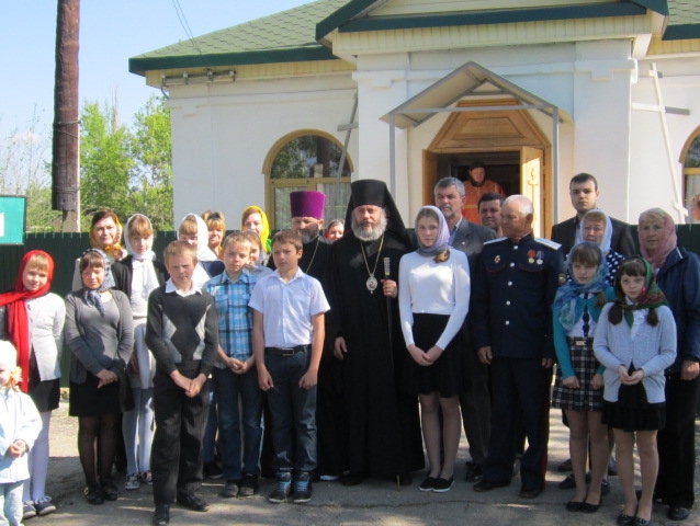 Волгоградская "РОДИНА" отметила Пасху на хуторе Медведев