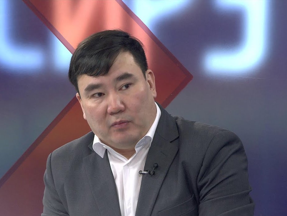 Алексей Лаптев направил обращение прокурору Якутии по делу о закупке флагов на 25 миллионов рублей