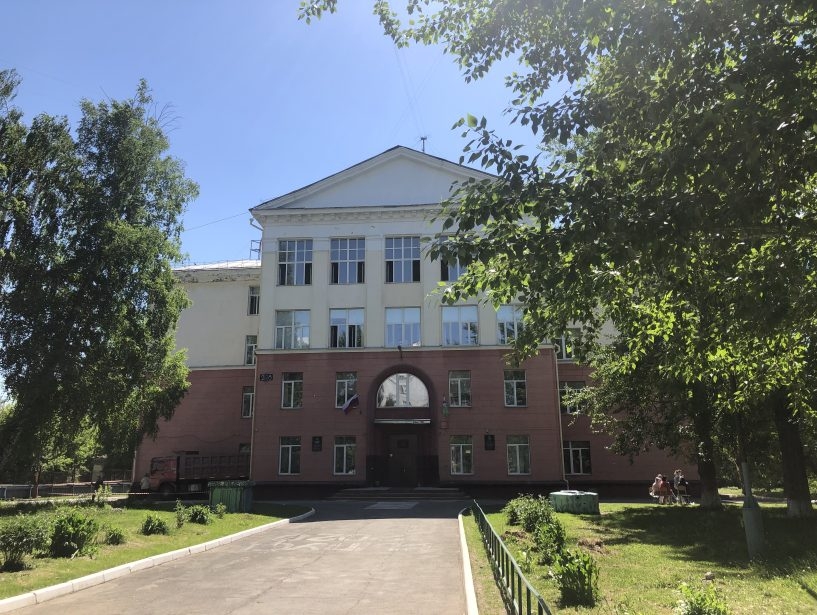 Вячеслав Илюхин выполняет наказы избирателей в срок