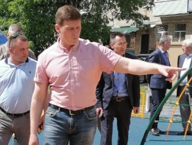 Подмосковная "РОДИНА" контролирует качество детских площадок в Пересвете