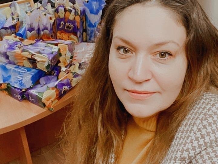 Ульяновские партийцы передали подарочные наборы для детей, прибывших из Донбасса