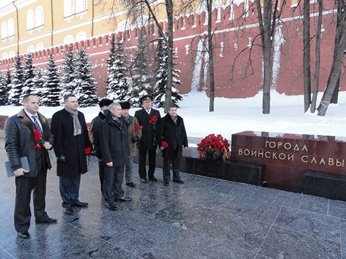 Возложение цветов к стеле городов Воинской славы в честь 70-летия освобождения Воронежа от фашистских захватчиков, 25 января 2013 г.
