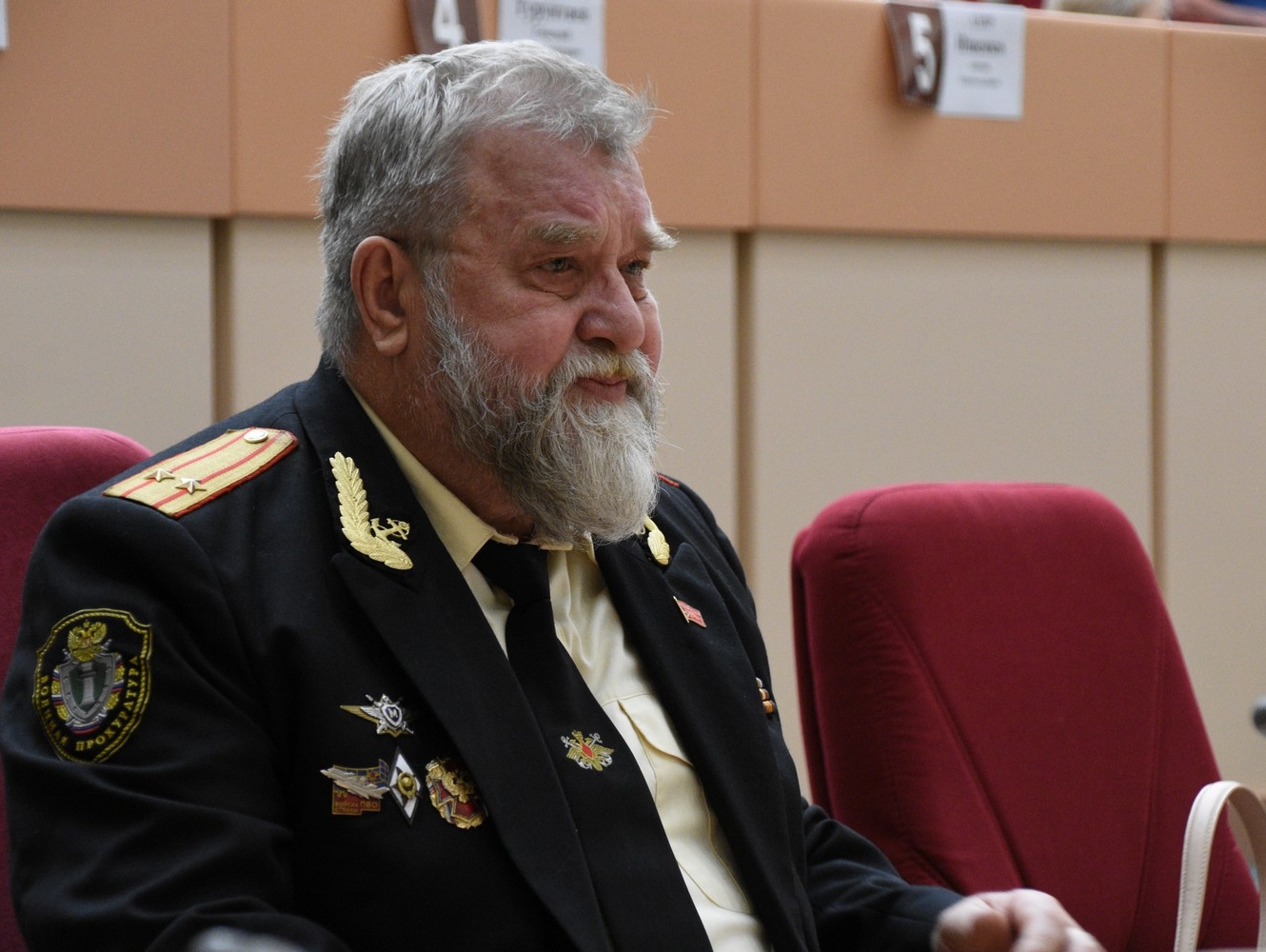 Александр Ванцов указал на недостаточное количество снегоуборочной техники у муниципалитетов Саратовской области