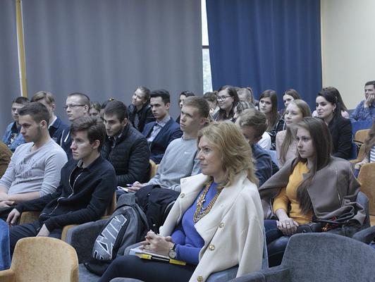 Московские партийцы провели встречу с активистами студенческого общества